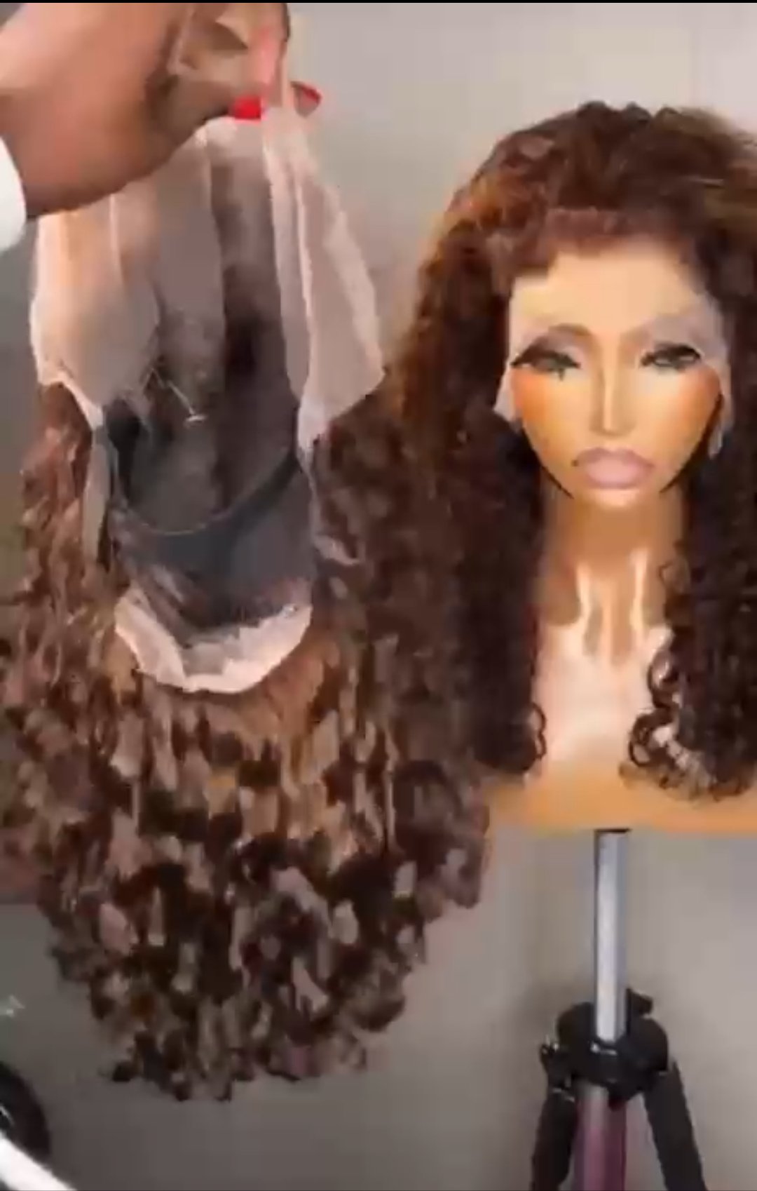 BD 033 Full frontal Sassy curls Wig - Image 3